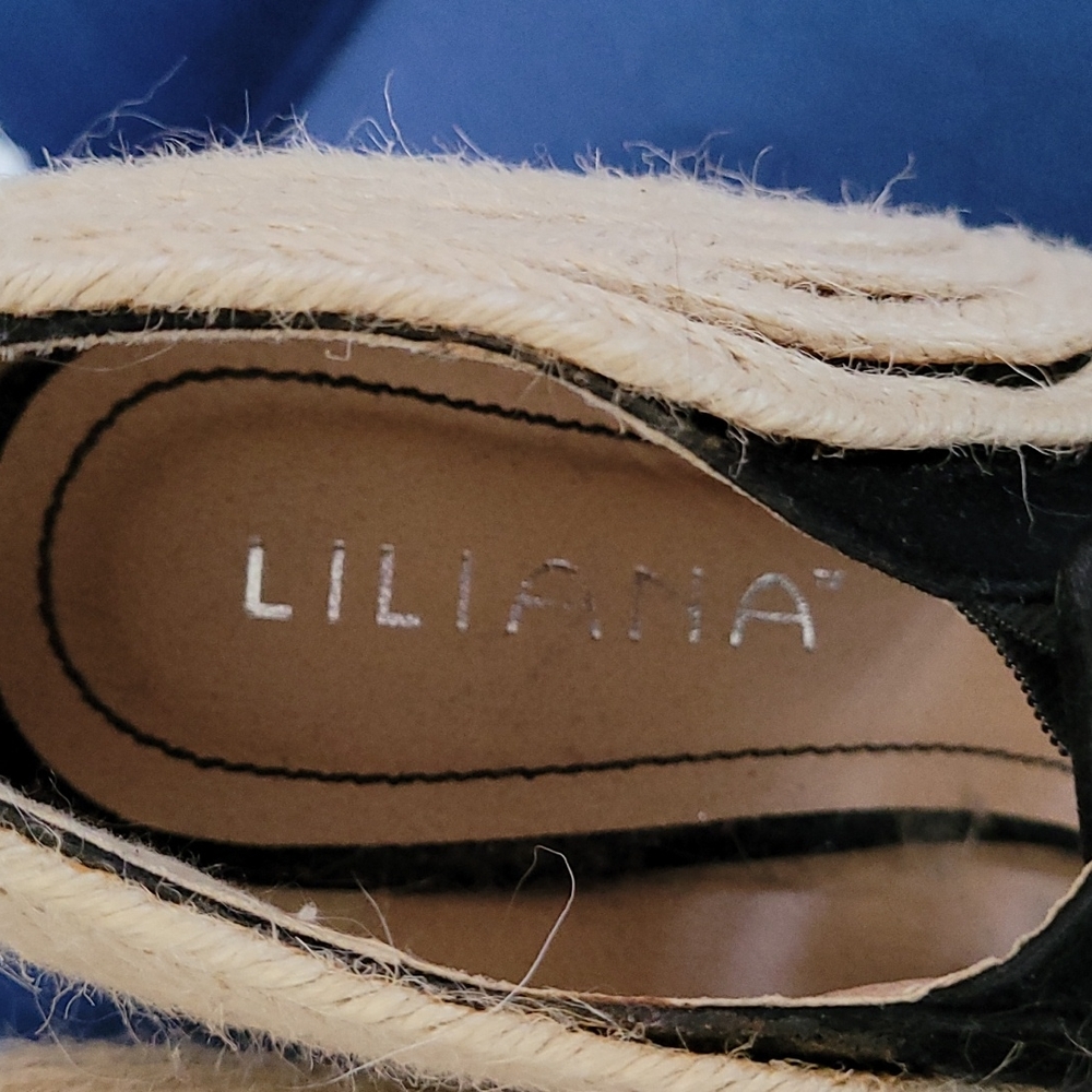 Shoes - Picture 2 of 3